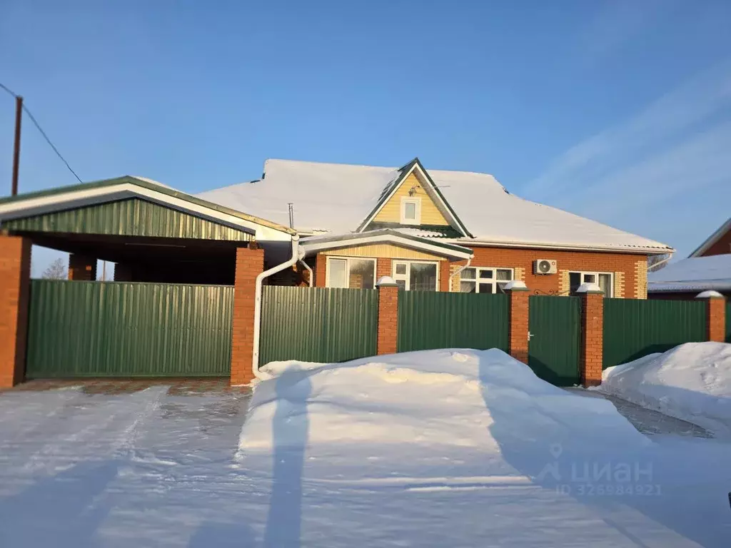 Дом в Омская область, Омский район муниципальный округ, с. Красноярка ... - Фото 1