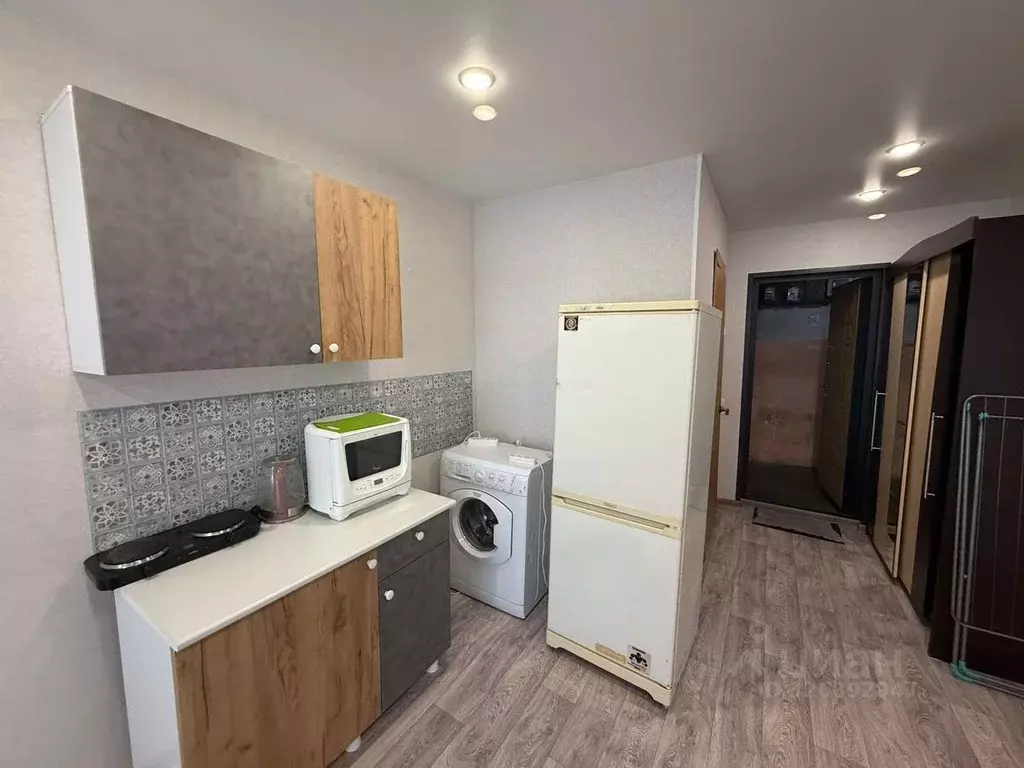 Студия Приморский край, Владивосток Сельская ул., 12 (24.0 м) - Фото 2