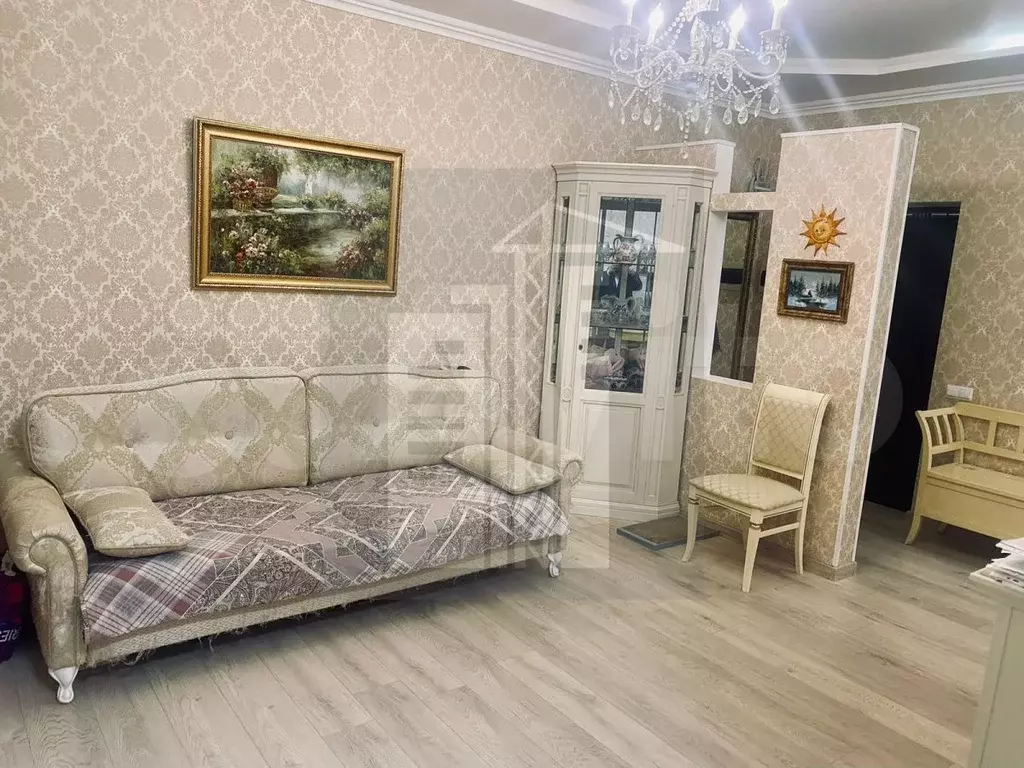 1-к. квартира, 56 м, 5/6 эт. - Фото 0