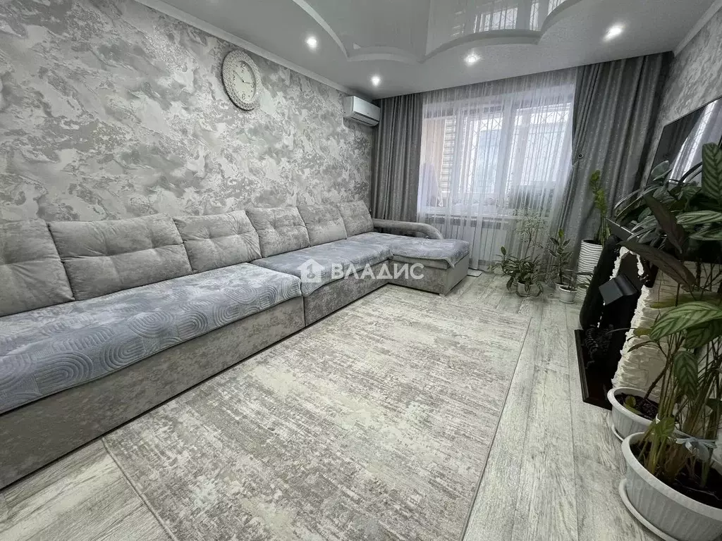 2-к кв. Татарстан, Нижнекамск ул. Рифката Гайнуллина, 6 (57.0 м) - Фото 1