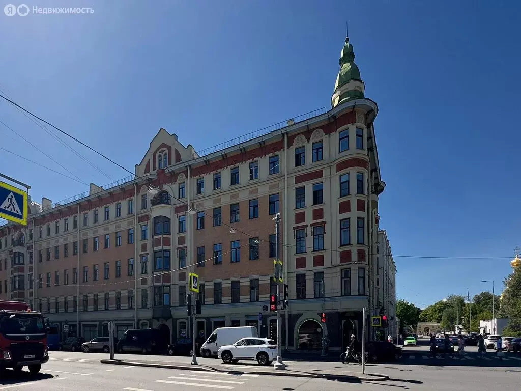 4-комнатная квартира: Санкт-Петербург, 17-я линия Васильевского ... - Фото 1