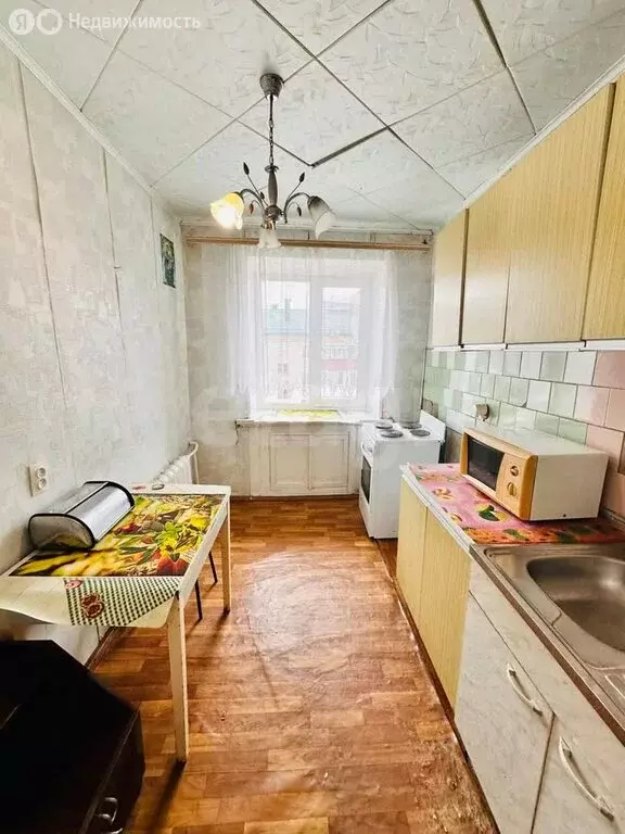 2-комнатная квартира: Заводоуковск, улица Дзержинского, 5 (49.9 м) - Фото 2