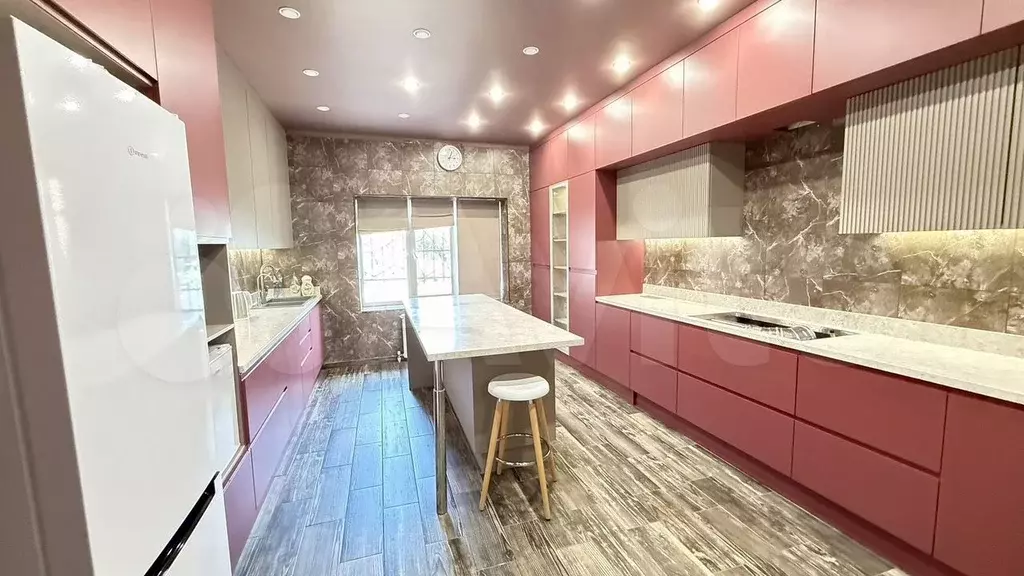 Дом 230 м на участке 6 сот. - Фото 0