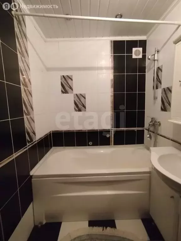 3-комнатная квартира: Ялуторовск, Тюменская улица, 61 (78 м) - Фото 1