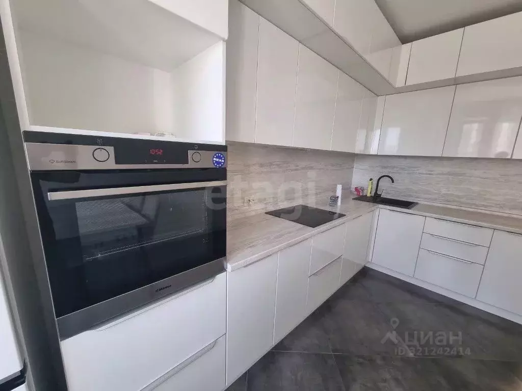 2-к кв. Красноярский край, Красноярск Свердловская ул., 6И (65.0 м) - Фото 1