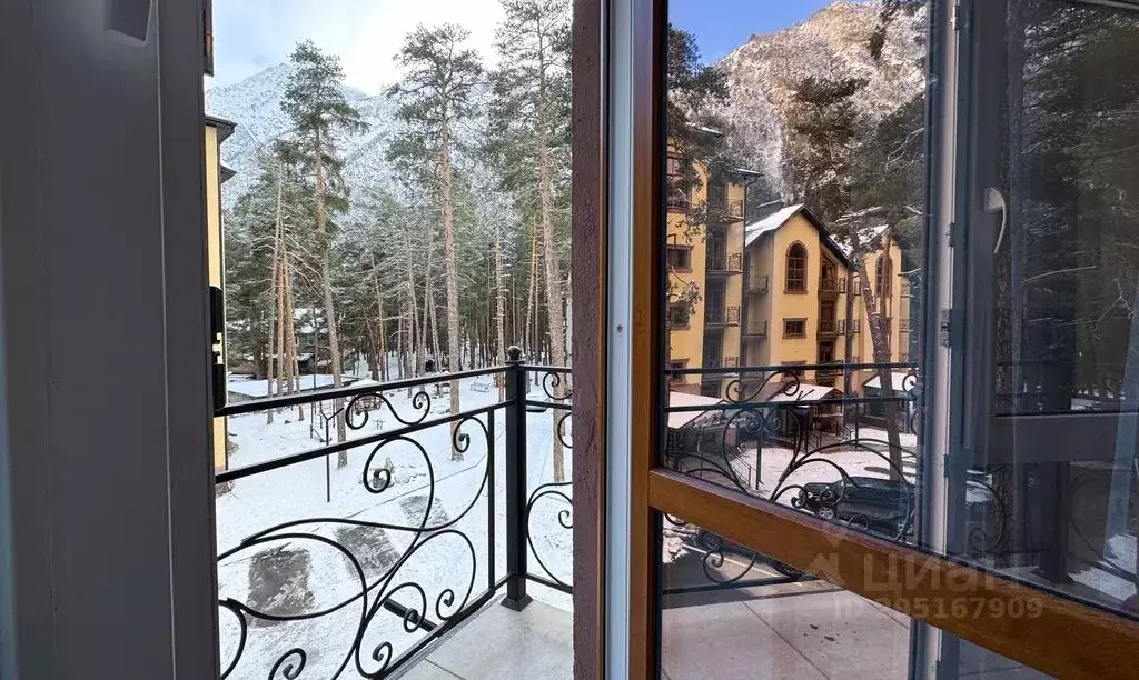 2-к кв. Кабардино-Балкария, Эльбрусский район, с. Эльбрус ул. ... - Фото 1