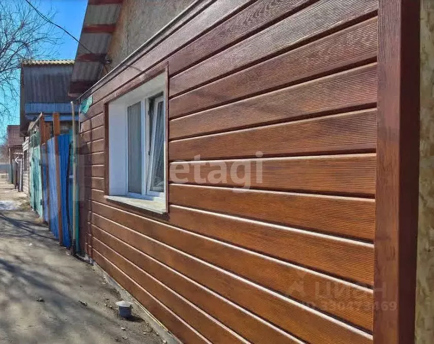 Дом в Омская область, Омск ул. 16-я Линия, 92 (41 м) - Фото 1