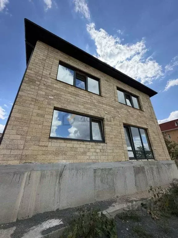 Дом в Крым, Симферополь ул. Молдавская, 3 (220 м) - Фото 2