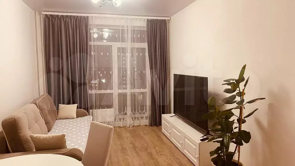 2-к. квартира, 55 м, 7/21 эт. - Фото 1