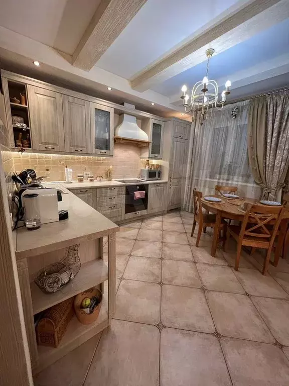 3-к. квартира, 95 м, 4/6 эт. - Фото 1