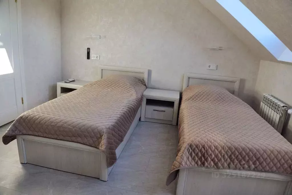 Комната Калининградская область, Черняховск ул. Ленина, 19 - Фото 1