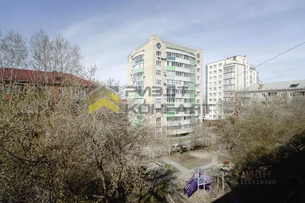 3-к кв. Омская область, Омск ул. Серова, 8Г (59.2 м) - Фото 0