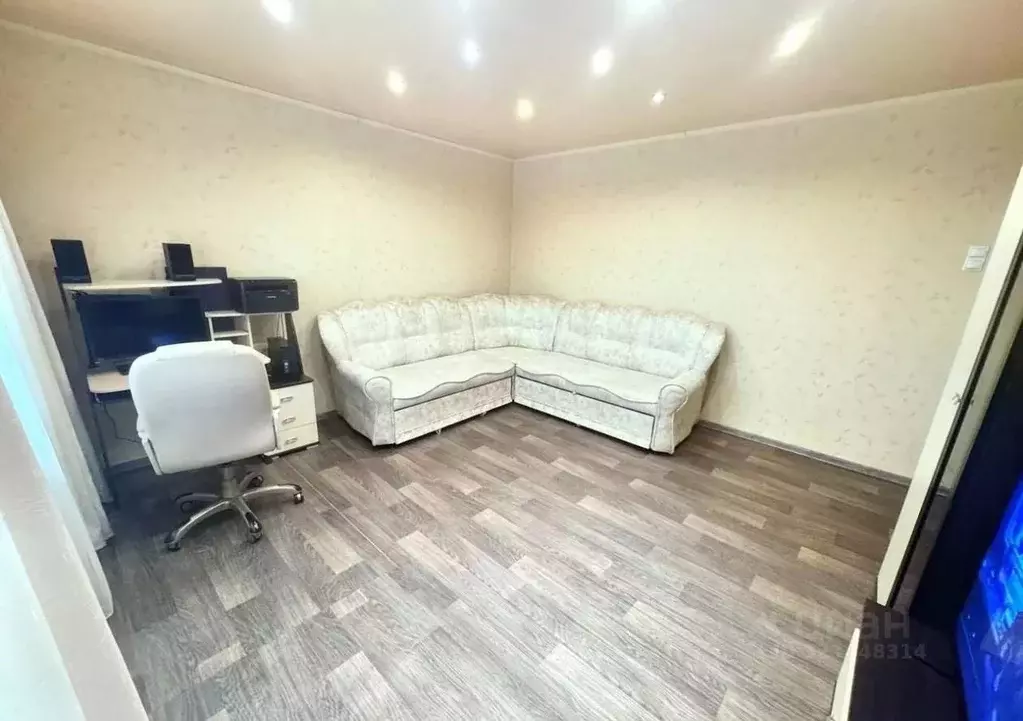 2-к кв. Новосибирская область, Новосибирск Лазурная ул., 22 (50.0 м) - Фото 1