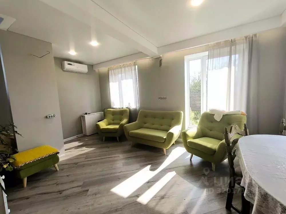 Дом в Самарская область, Волжский район, Черноречье с/пос, с. ... - Фото 1