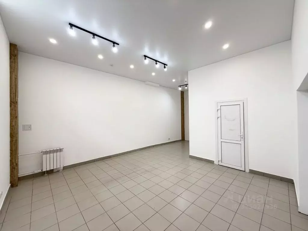 Помещение свободного назначения в Татарстан, Казань ул. Хади Такташа, ... - Фото 1