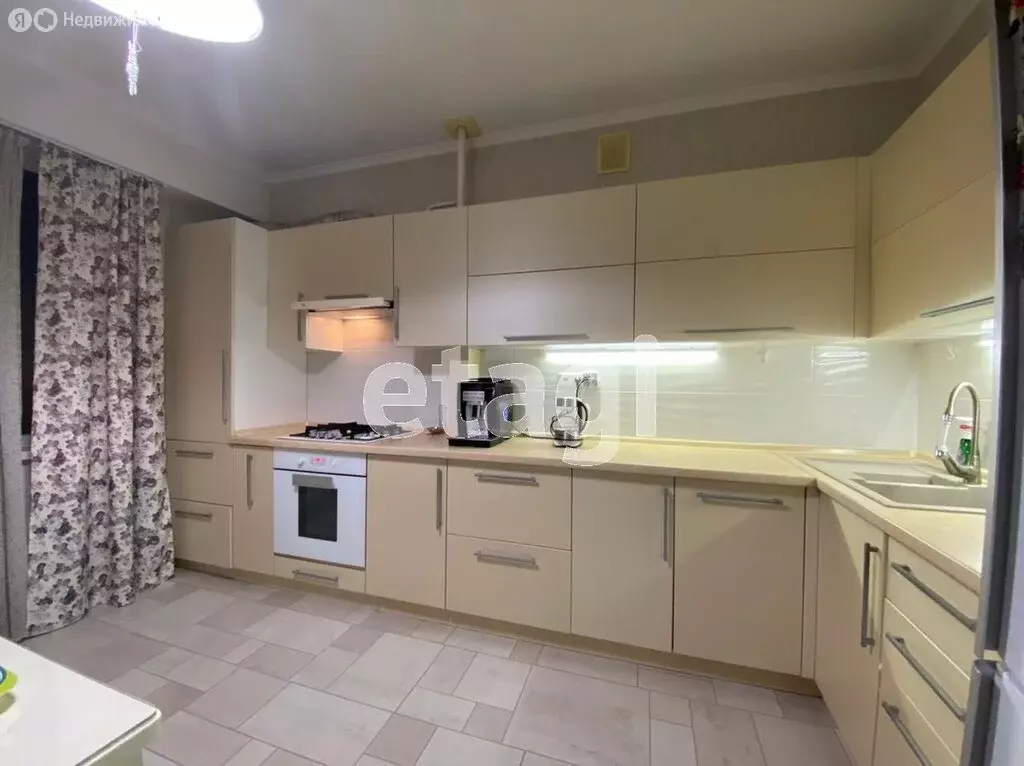 3-комнатная квартира: Севастополь, Новороссийская улица, 5 (90.3 м) - Фото 1