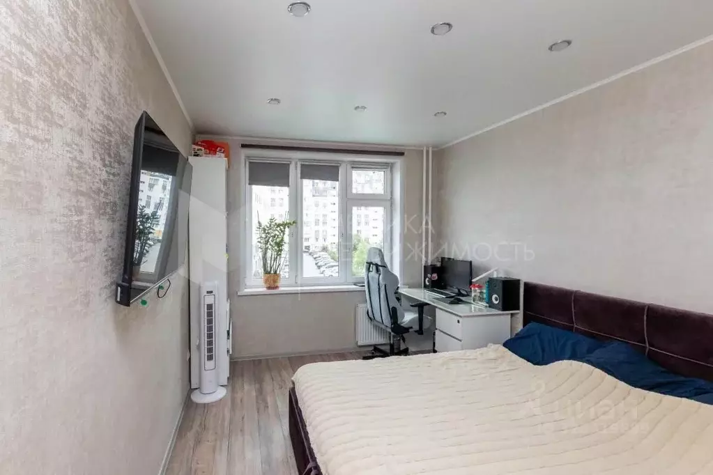 1-к кв. Тюменская область, Тюмень ул. Александра Протозанова, 12к1 ... - Фото 1