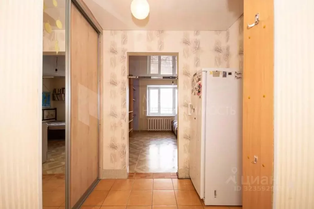 Студия Тюменская область, Тюмень Харьковская ул., 85а (27.1 м) - Фото 1