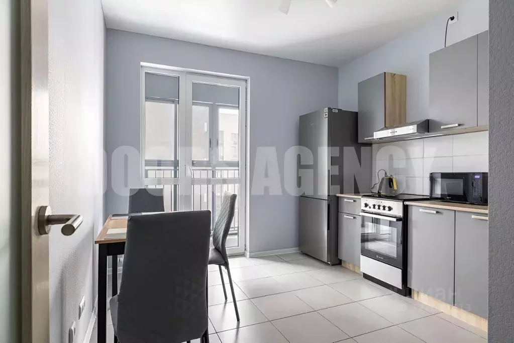 2-к кв. Москва ул. Введенского, 5 (56.4 м) - Фото 1