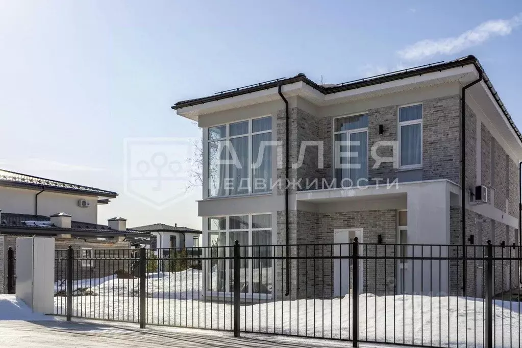 Коттедж в Московская область, Истра муниципальный округ, д. Исаково ... - Фото 1