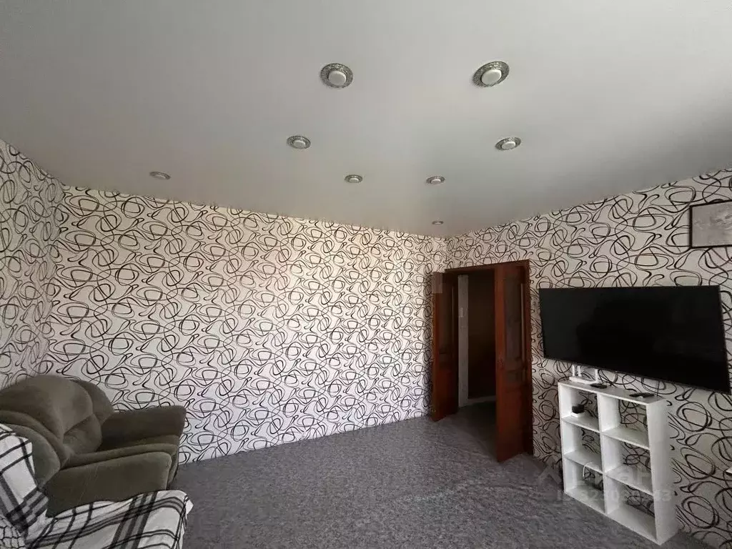 2-к кв. Кемеровская область, Прокопьевск просп. Строителей, 81 (50.5 ... - Фото 1