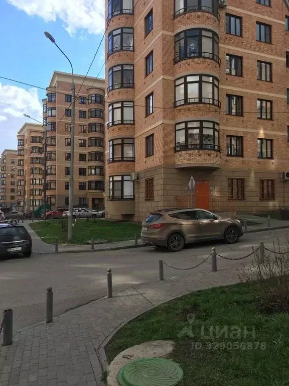 Торговая площадь в Московская область, Химки Сходня мкр, Овражная ул., ... - Фото 1