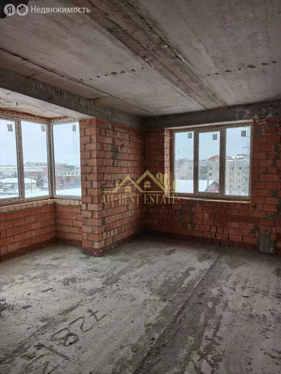 2-комнатная квартира: Владикавказ, улица Генерала Дзусова, 4А (72.3 м) - Фото 1