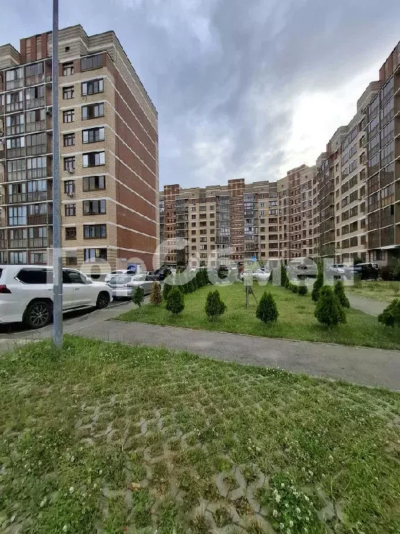 Продается 3-комнатная квартира - Фото 1