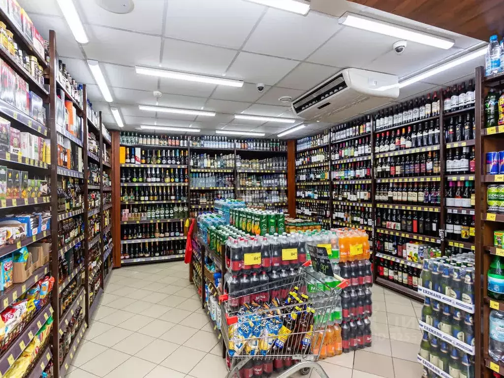 Торговая площадь в Тюменская область, Тюмень ул. Декабристов, 147 (156 ... - Фото 1