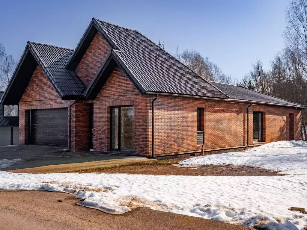 Дом в Ленинградская область, Всеволожский район, Бугровское городское ... - Фото 1