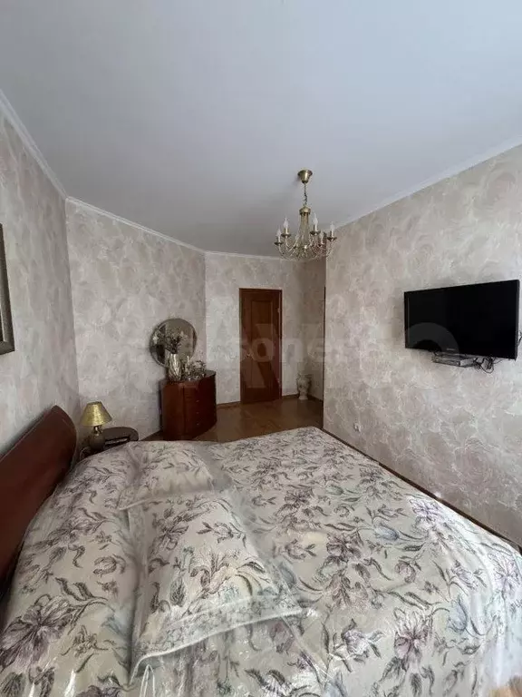 2-к. квартира, 74 м, 4/10 эт. - Фото 1