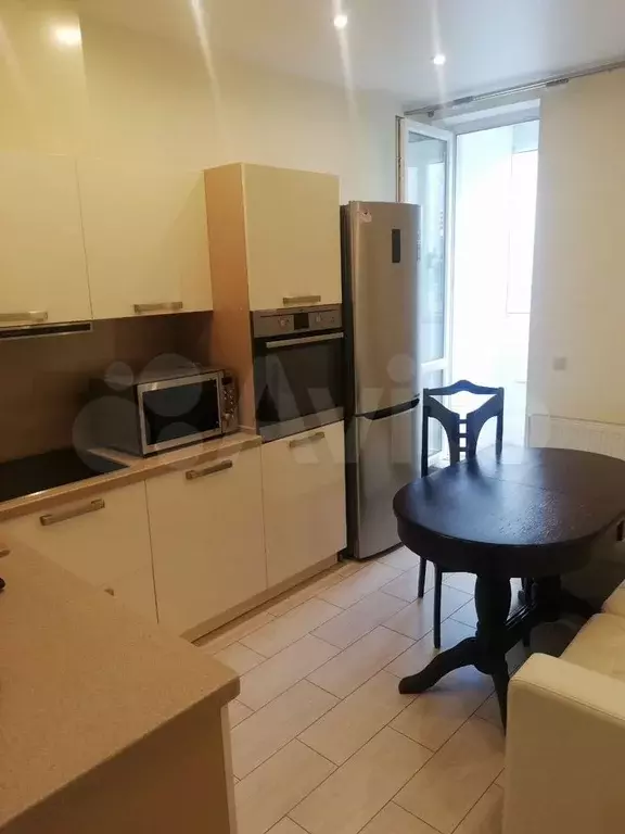 1-к. квартира, 40 м, 2/18 эт. - Фото 0