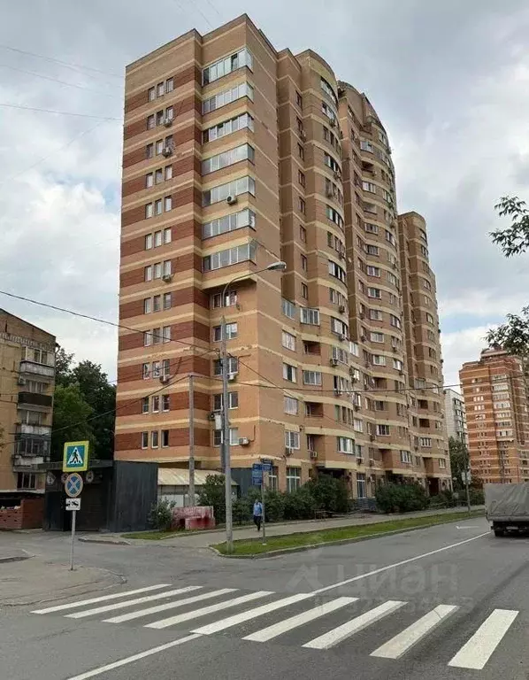 Гараж в Москва Карамышевская наб., 12к1 (19 м) - Фото 0