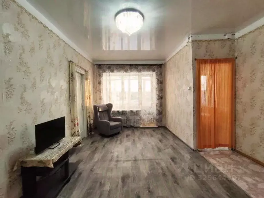 2-к кв. Пермский край, Александровск ул. Максима Горького, 7 (40.4 м) - Фото 2