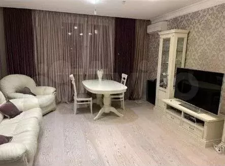 3-к. квартира, 110 м, 10/14 эт. - Фото 1
