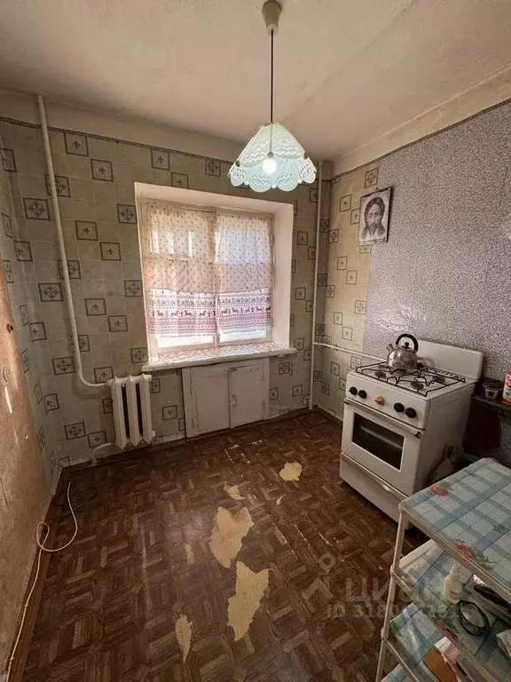 2-к кв. Ленинградская область, Тихвин 1-й мкр, 8 (42.0 м) - Фото 0