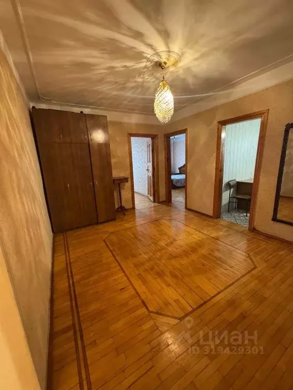 3-к кв. Северная Осетия, Владикавказ Владикавказская ул., 48/1 (90.0 ... - Фото 1