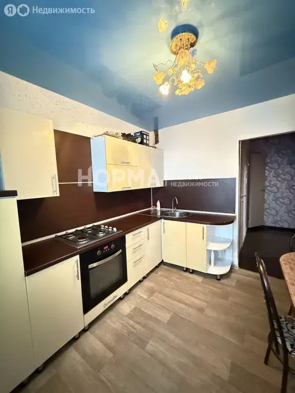 2-комнатная квартира: Октябрьский, 34-й микрорайон, 21 (51.9 м) - Фото 1