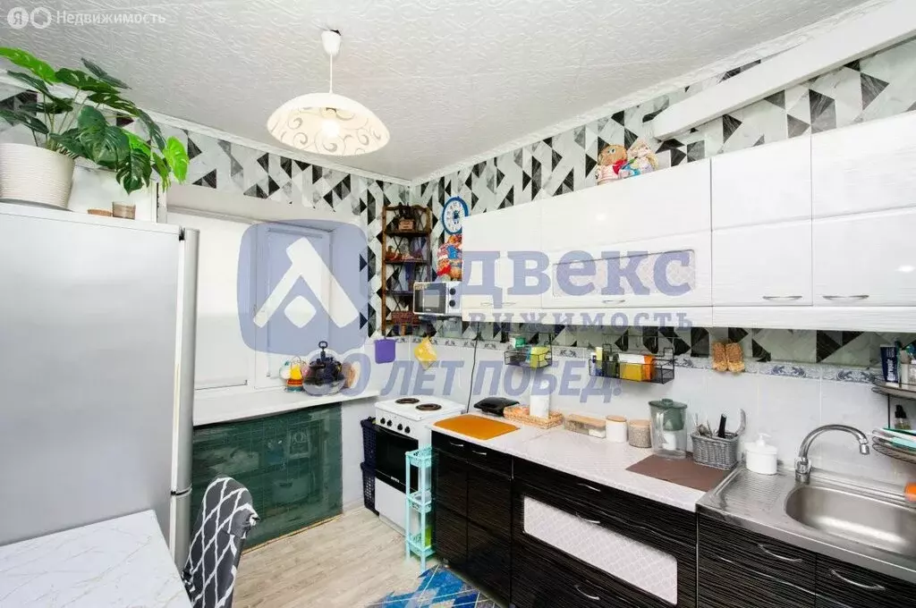 2-комнатная квартира: Тюмень, улица Куйбышева, 89 (43.9 м) - Фото 2