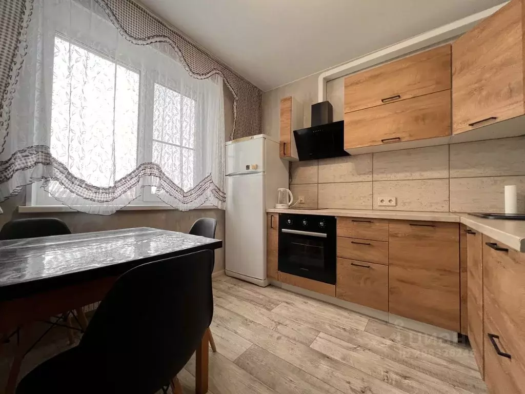 1-к кв. Челябинская область, Челябинск ул. Островского, 38 (40.0 м) - Фото 1