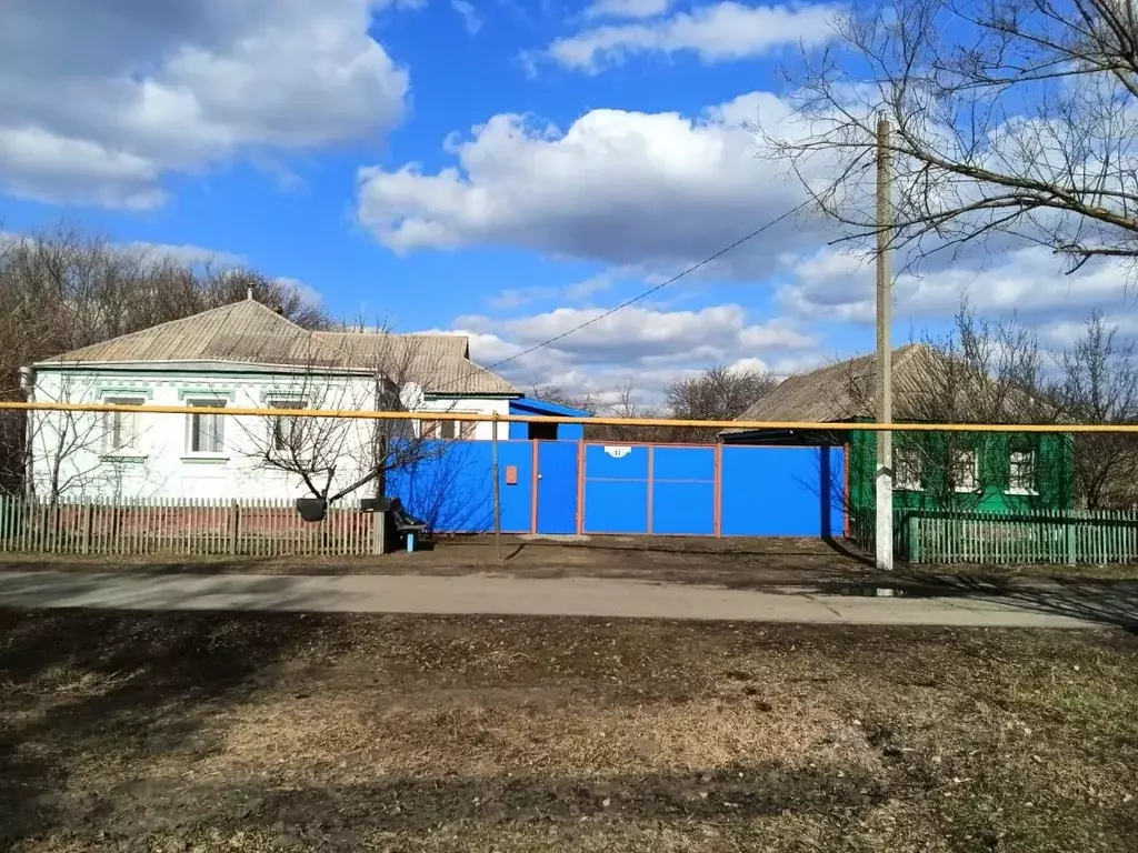 Дом в Белгородская область, Коротковское с/пос, с. Короткое ул. ... - Фото 0