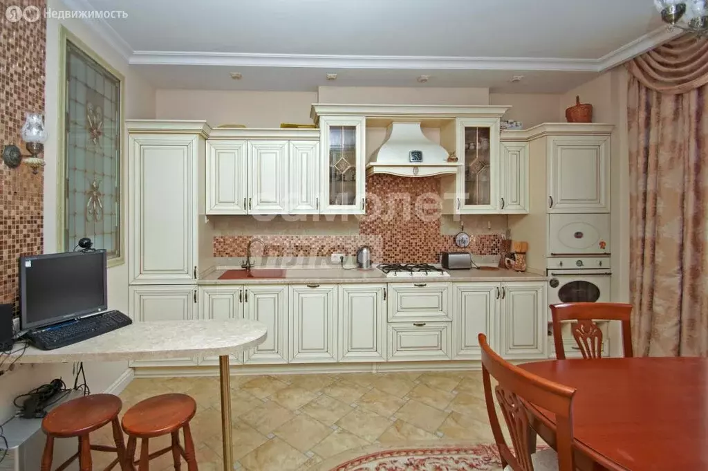 2-комнатная квартира: Омск, микрорайон Старгород, улица Тютчева, 8 ... - Фото 2