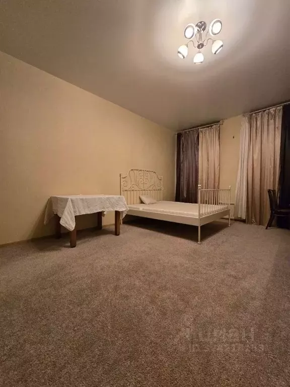 Комната Санкт-Петербург Кронверкская ул., 1 (28.0 м) - Фото 1