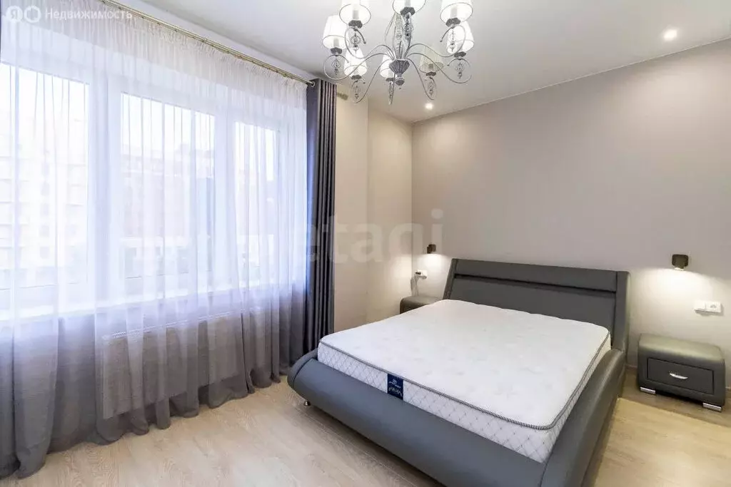 2-комнатная квартира: Тюмень, улица Осипенко, 16 (84 м) - Фото 1