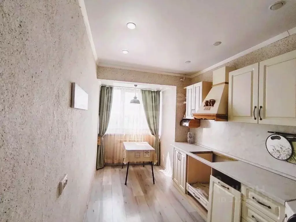 3-к кв. Оренбургская область, Оренбург Промысловый проезд, 1 (60.1 м) - Фото 1