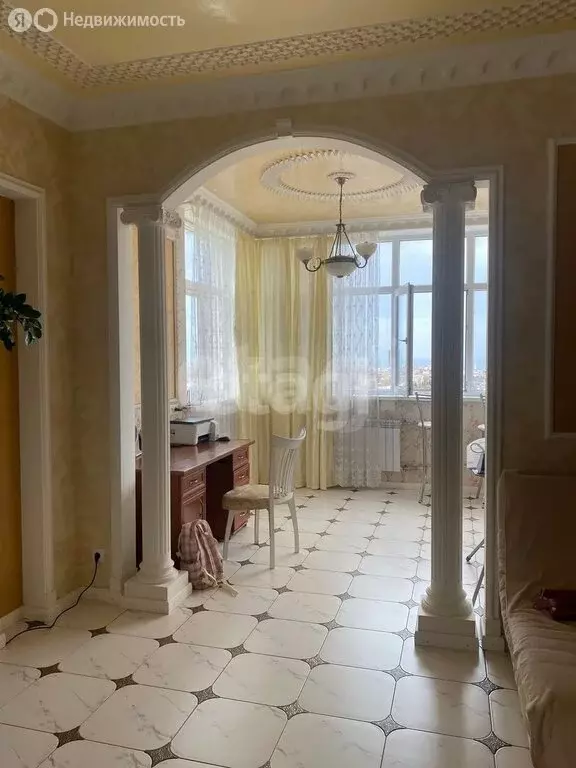 Квартира-студия: Севастополь, проспект Победы, 2А (63.4 м) - Фото 1