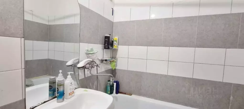 1-к кв. Белгородская область, Белгород ул. Есенина, 58 (39.0 м) - Фото 0