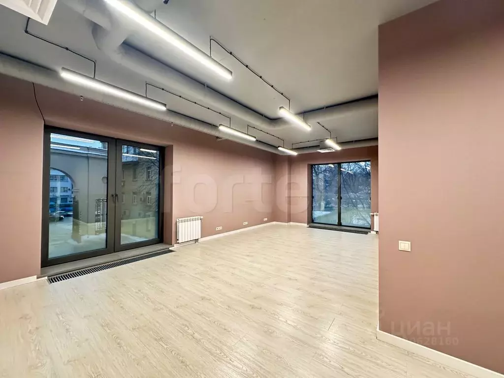 Офис в Москва Большая Садовая ул., 5к1 (180 м) - Фото 2