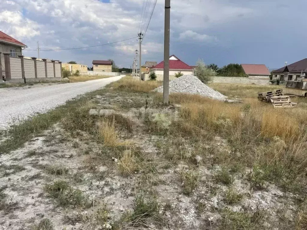 Участок в Крым, Белогорск ул. Османа Эбасанова (3.3 сот.) - Фото 0