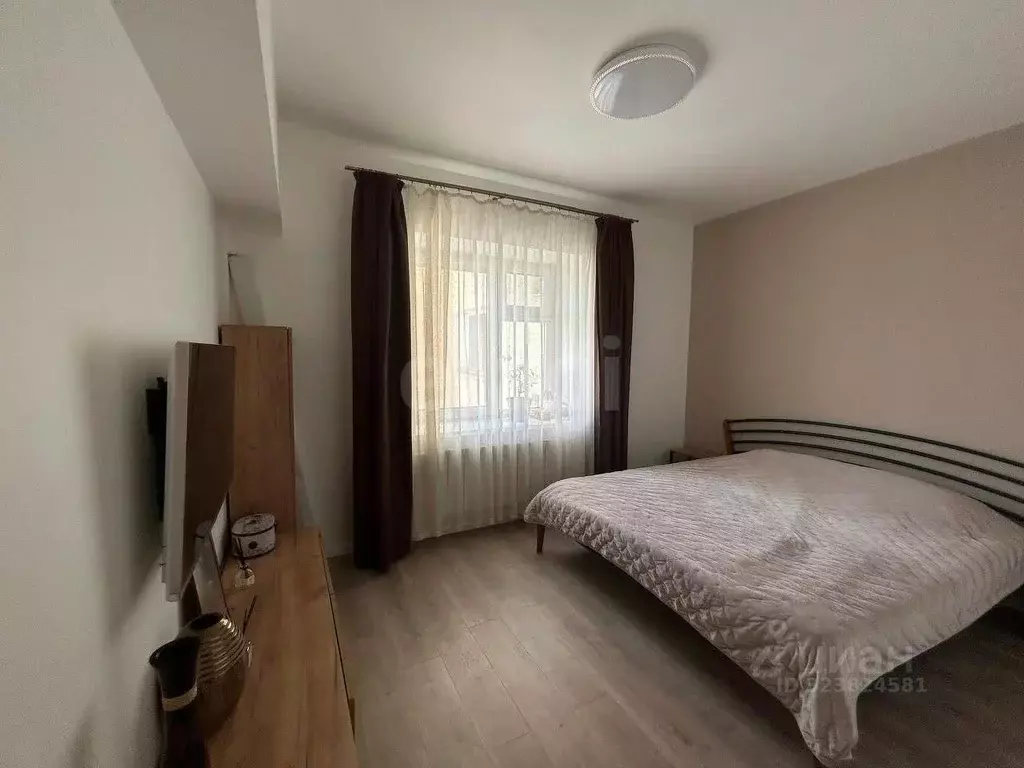 3-к кв. Саха (Якутия), Якутск ул. Федора Попова, 18 (79.3 м) - Фото 1